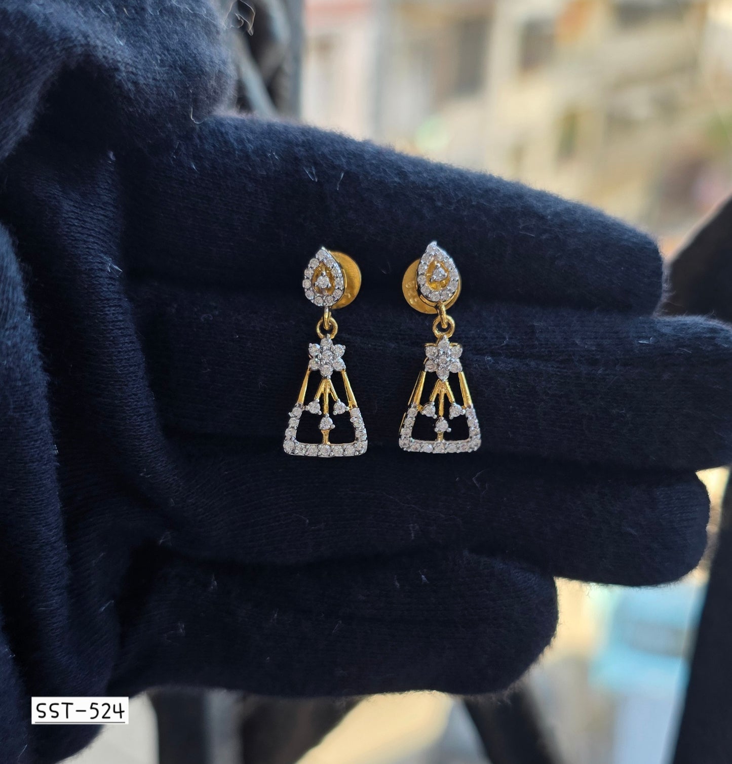 SST 524 | LUMINARY TEARDROP GLAMOUR EARRINGS
