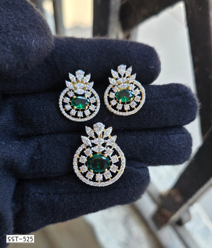 SST 525 | EMERALD HARMONY PENDANT AND EARRING SET