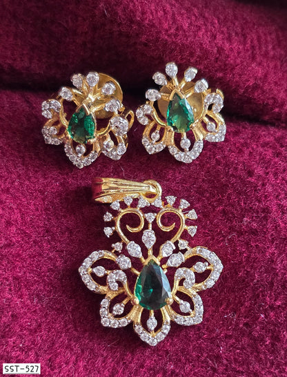 SST 527 | EMERALD RADIANCE PENDANT AND EARRINGS SET