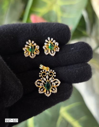 SST 527 | EMERALD RADIANCE PENDANT AND EARRINGS SET