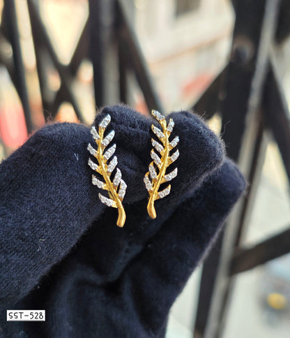 SST 528  | LEAFY DIAMOND EARCUFF