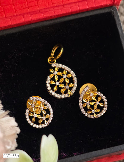 SST 530 | FLORAL WHIRL PENDANT AND EARRINGS SET