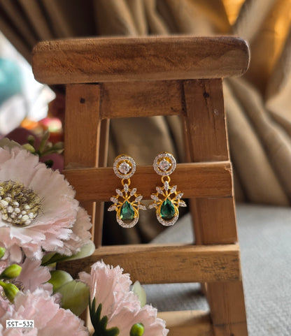 SST 532 | EMERALD RADIANCE DROP EARRINGS
