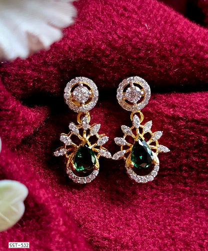 SST 532 | EMERALD RADIANCE DROP EARRINGS