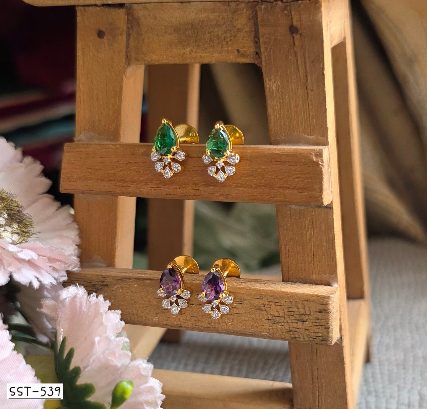 SST 539Amt |  TEARDROP EARRINGS WITH DAZZLING ACCENTS