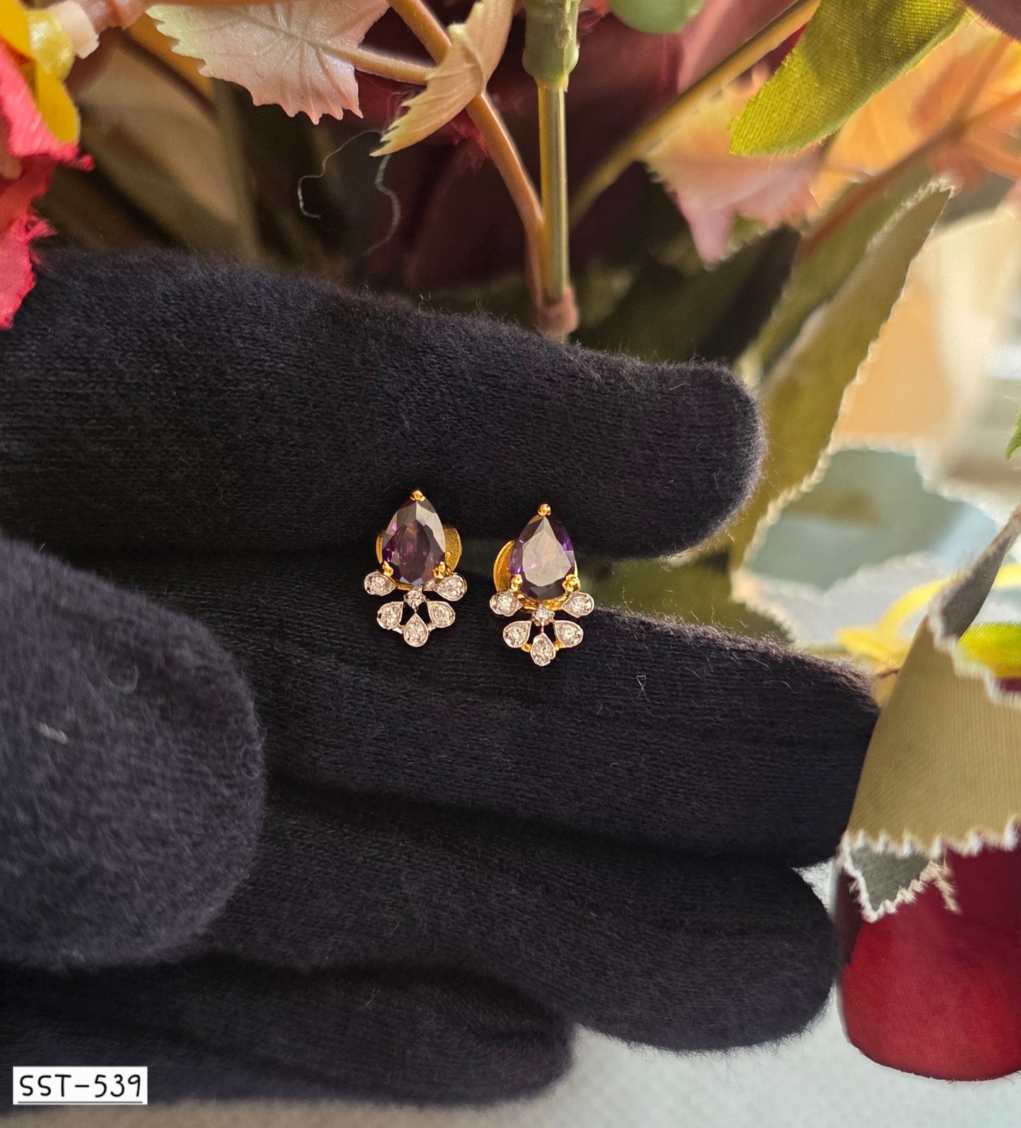 SST 539Amt |  TEARDROP EARRINGS WITH DAZZLING ACCENTS