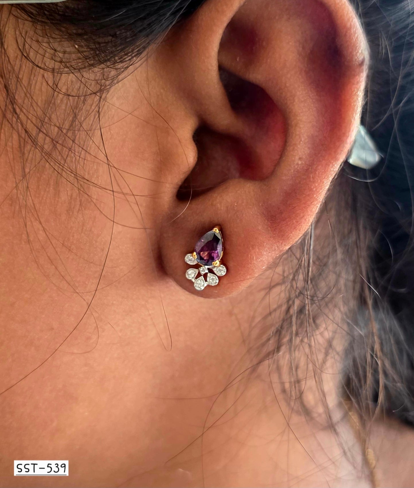 SST 539Amt |  TEARDROP EARRINGS WITH DAZZLING ACCENTS