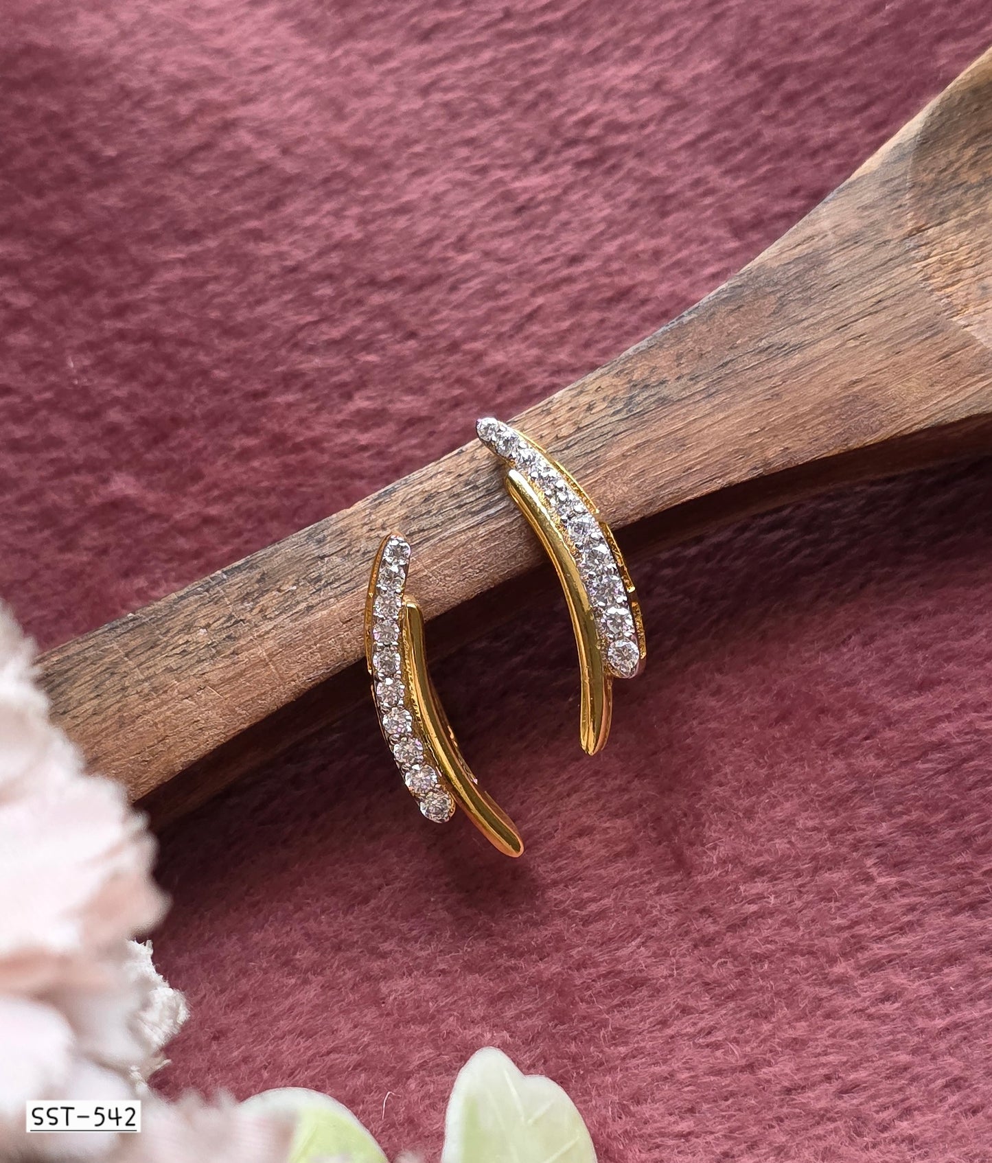SST 542 | RADIANT EARCUFF CHARM