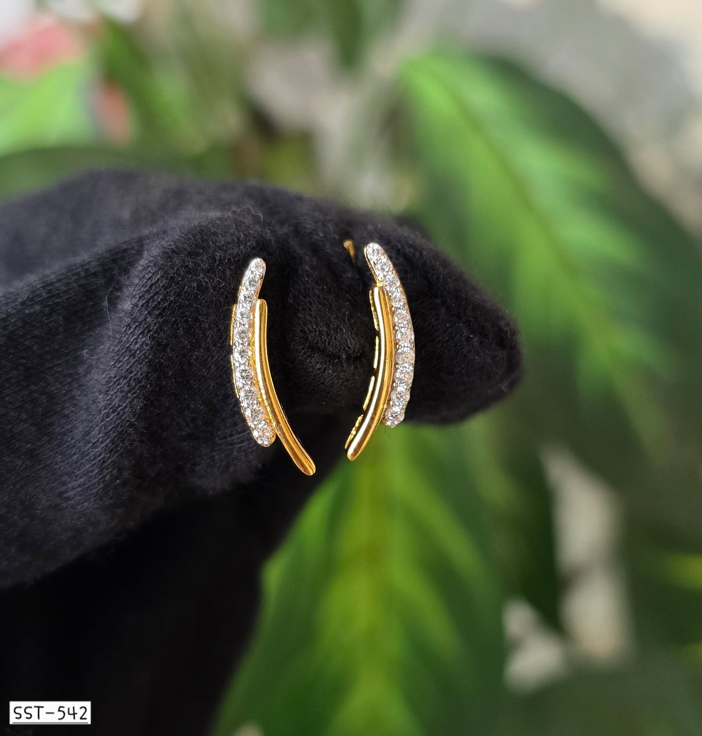 SST 542 | RADIANT EARCUFF CHARM
