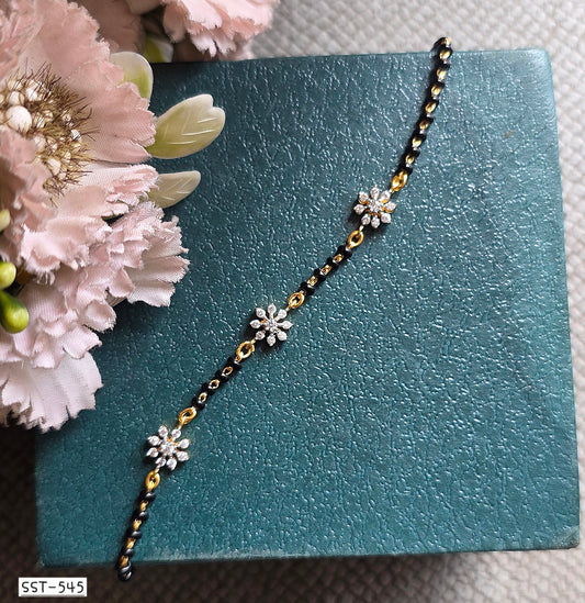 SST 545 | FLOWER HAND MANGALSUTRA
