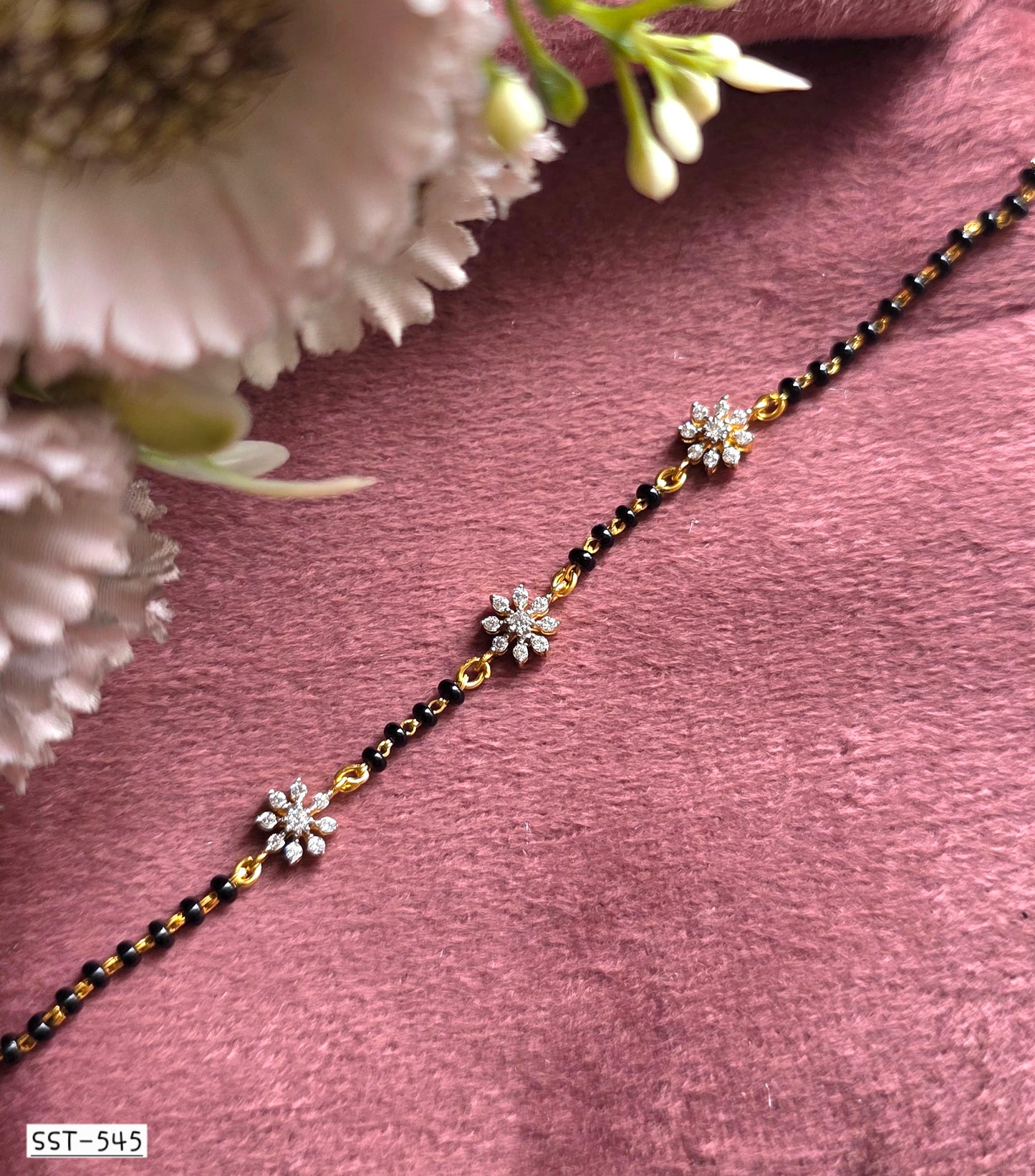 SST 545 | FLOWER HAND MANGALSUTRA