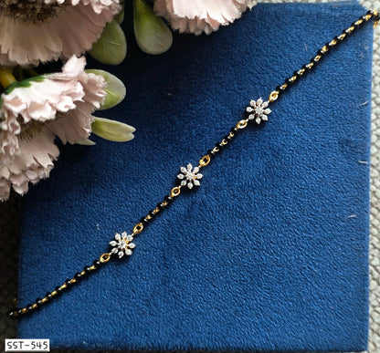 SST 545 | FLOWER HAND MANGALSUTRA