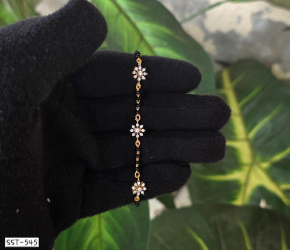 SST 545 | FLOWER HAND MANGALSUTRA