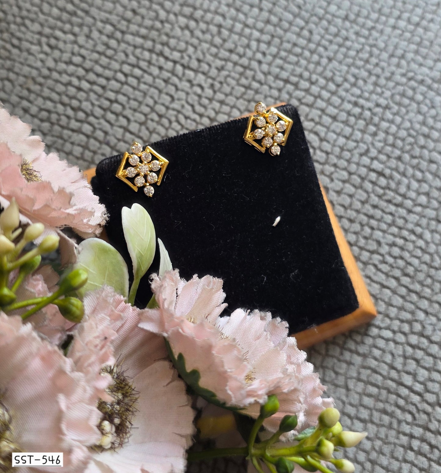 SST 546 | RADIANT SQUARE DIAMOND EARRINGS