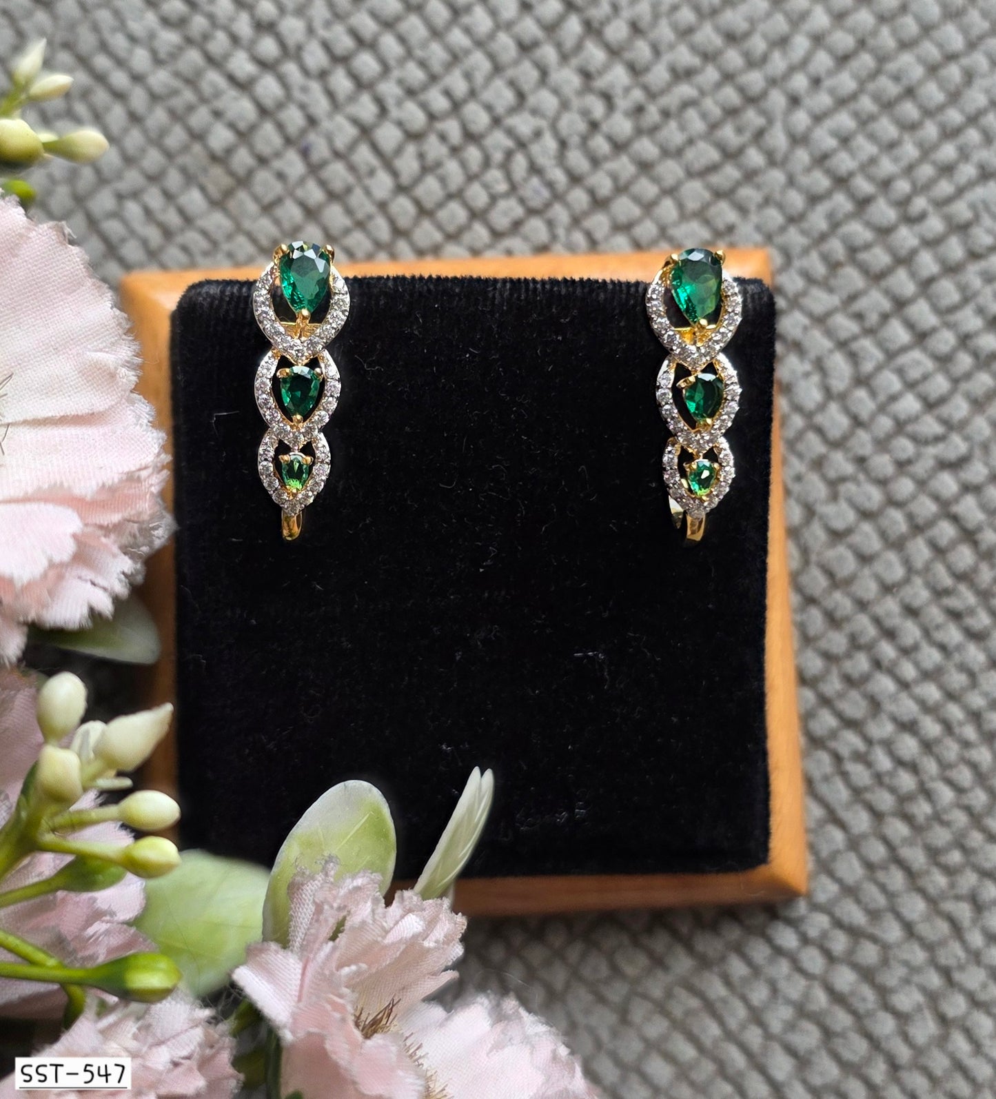 SST 547 | ELEGANT EMERALD CASCADE EARRINGS