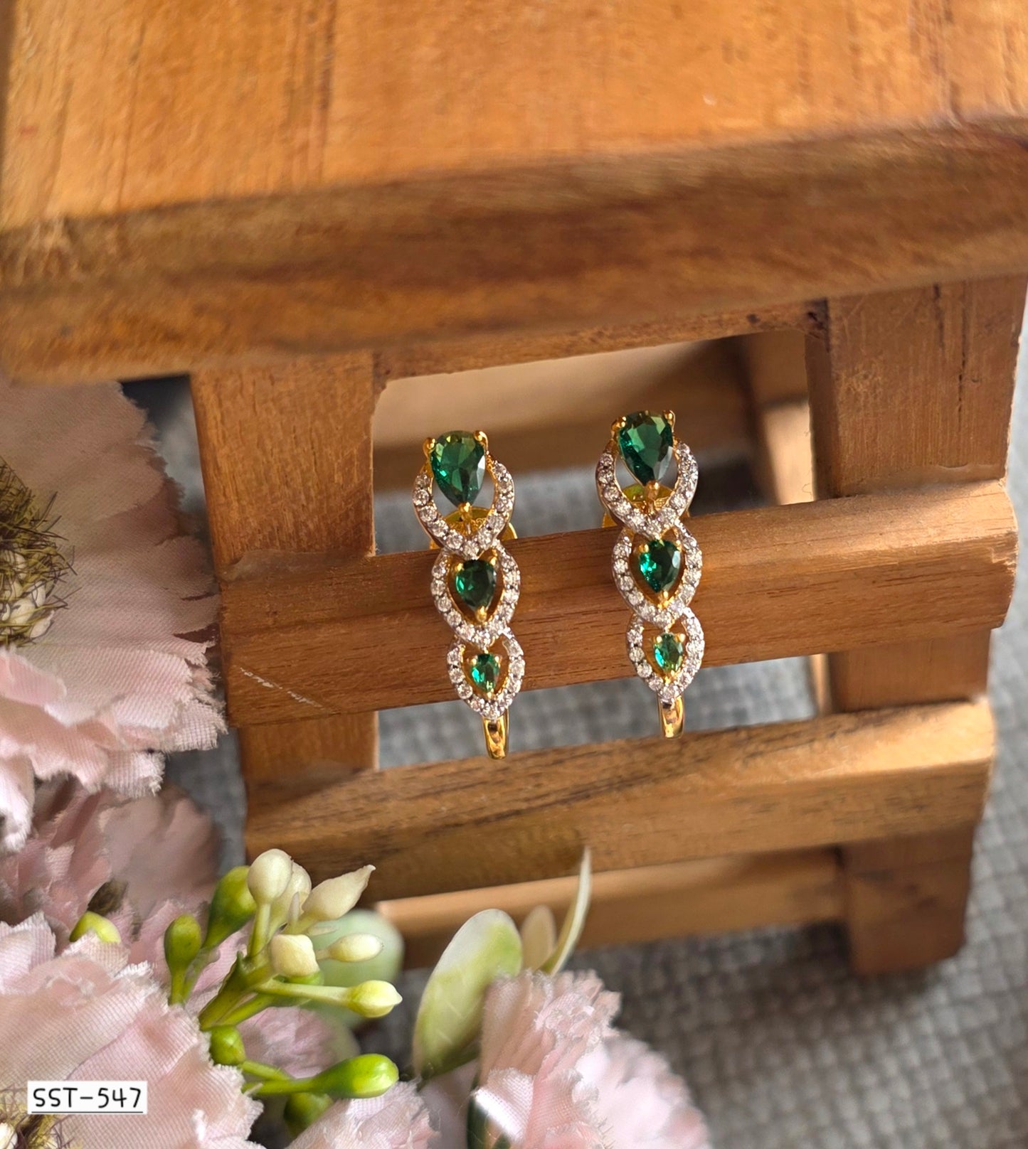SST 547 | ELEGANT EMERALD CASCADE EARRINGS