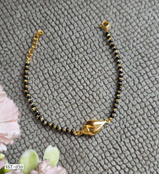 SST 050 | SACRED CONCH MANGALSUTRA BRACELET