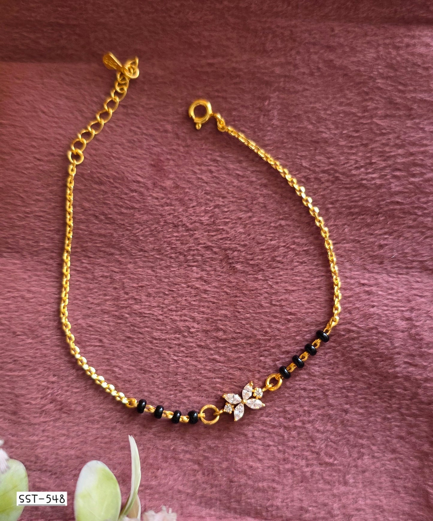 SST 548 | DELICATE FLORAL CHARM HAND MANGALSUTRA