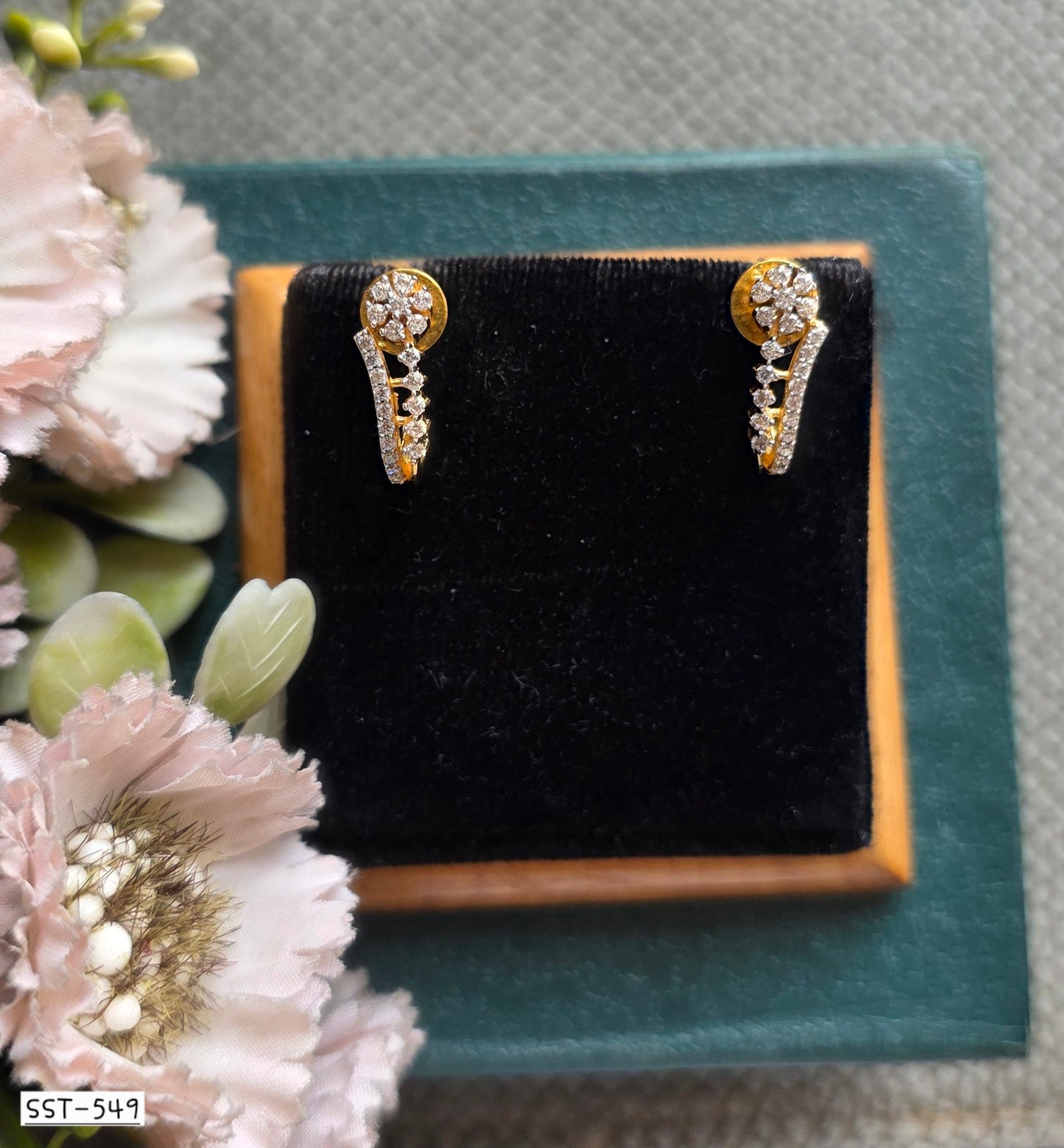SST 549 | EXQUISITE BALI DIAMOND EARRINGS