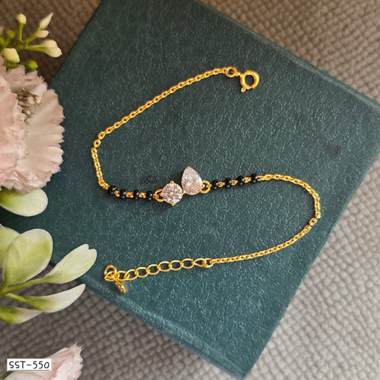 SST 550 | EXQUISITE PEAR GEM HAND MANGALSUTRA
