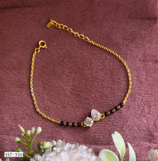 SST 550 | EXQUISITE PEAR GEM HAND MANGALSUTRA