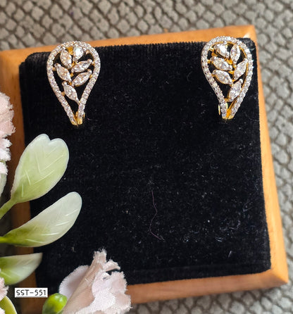 SST 551 | LUMINOUS PEAR DROP EARRINGS