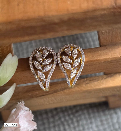 SST 551 | LUMINOUS PEAR DROP EARRINGS