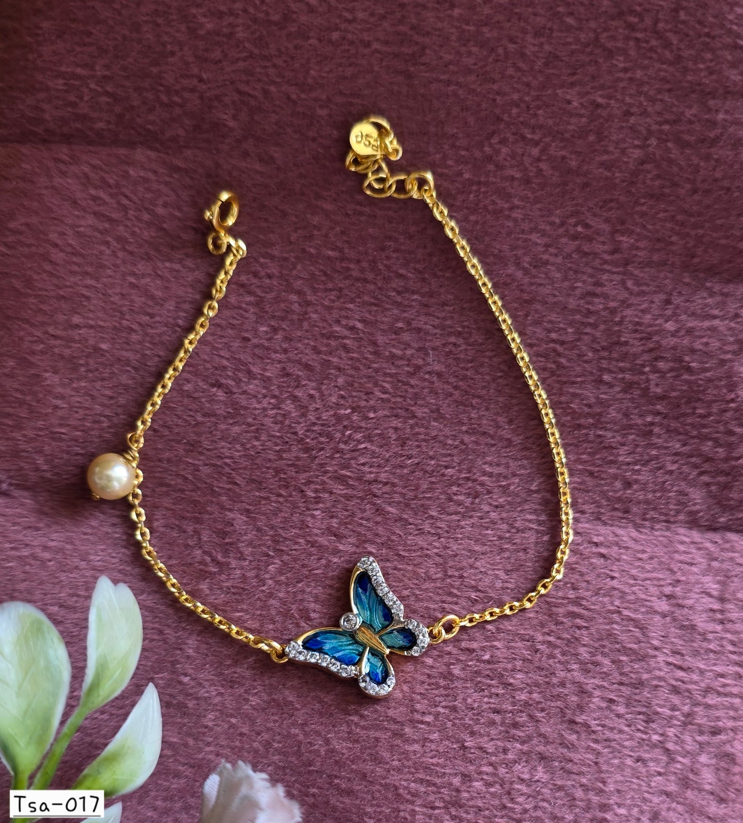 TSA 017 | ELEGANT BUTTERFLY CHARM BRACELET