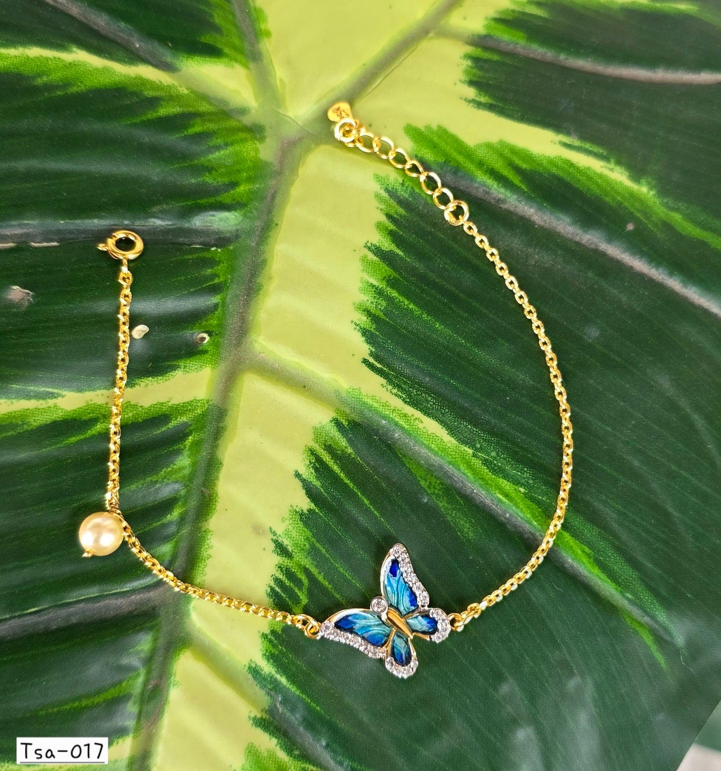 TSA 017 | ELEGANT BUTTERFLY CHARM BRACELET