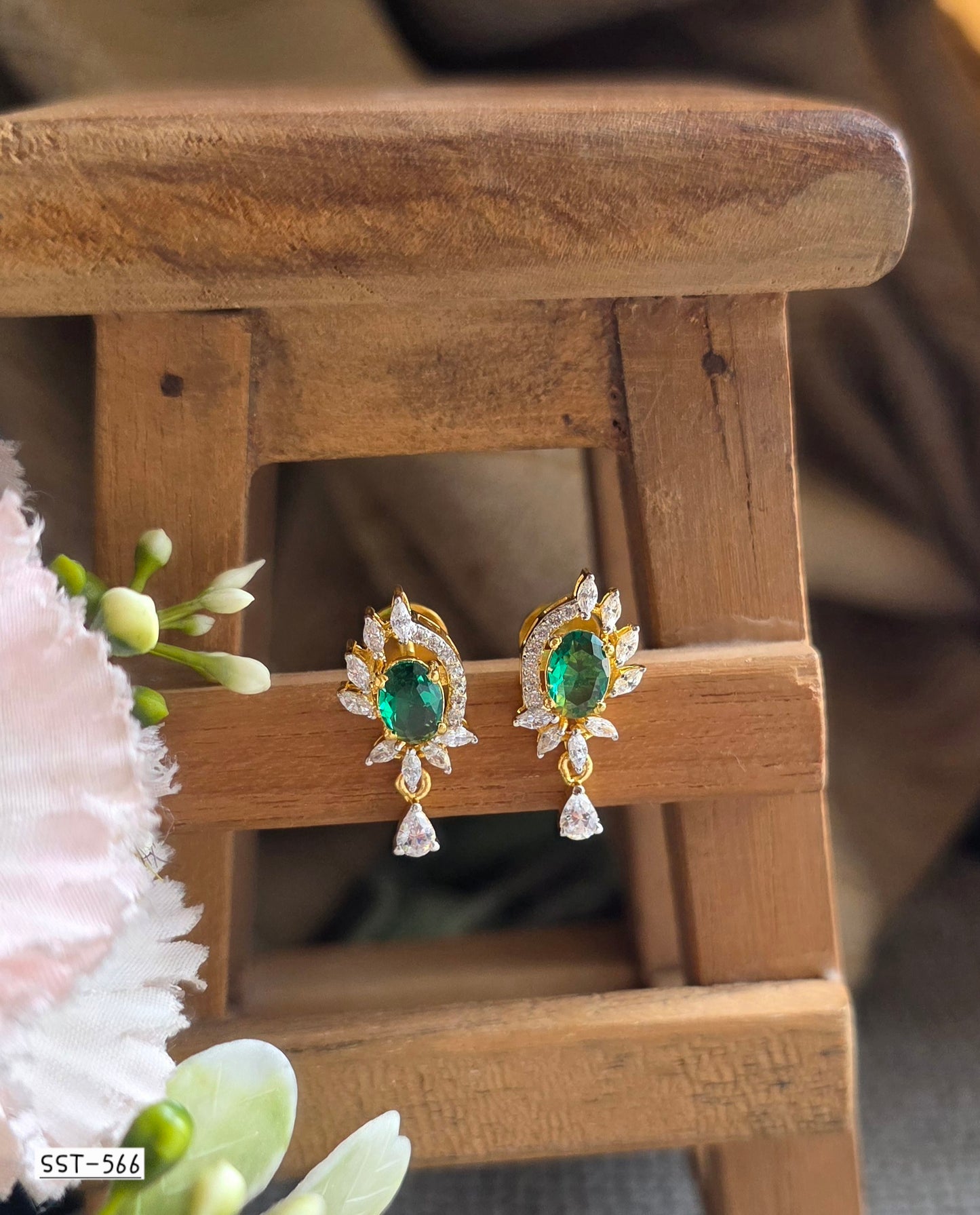 SST 566 | EMERALD BLOOM CZ STUD DROP EARRING