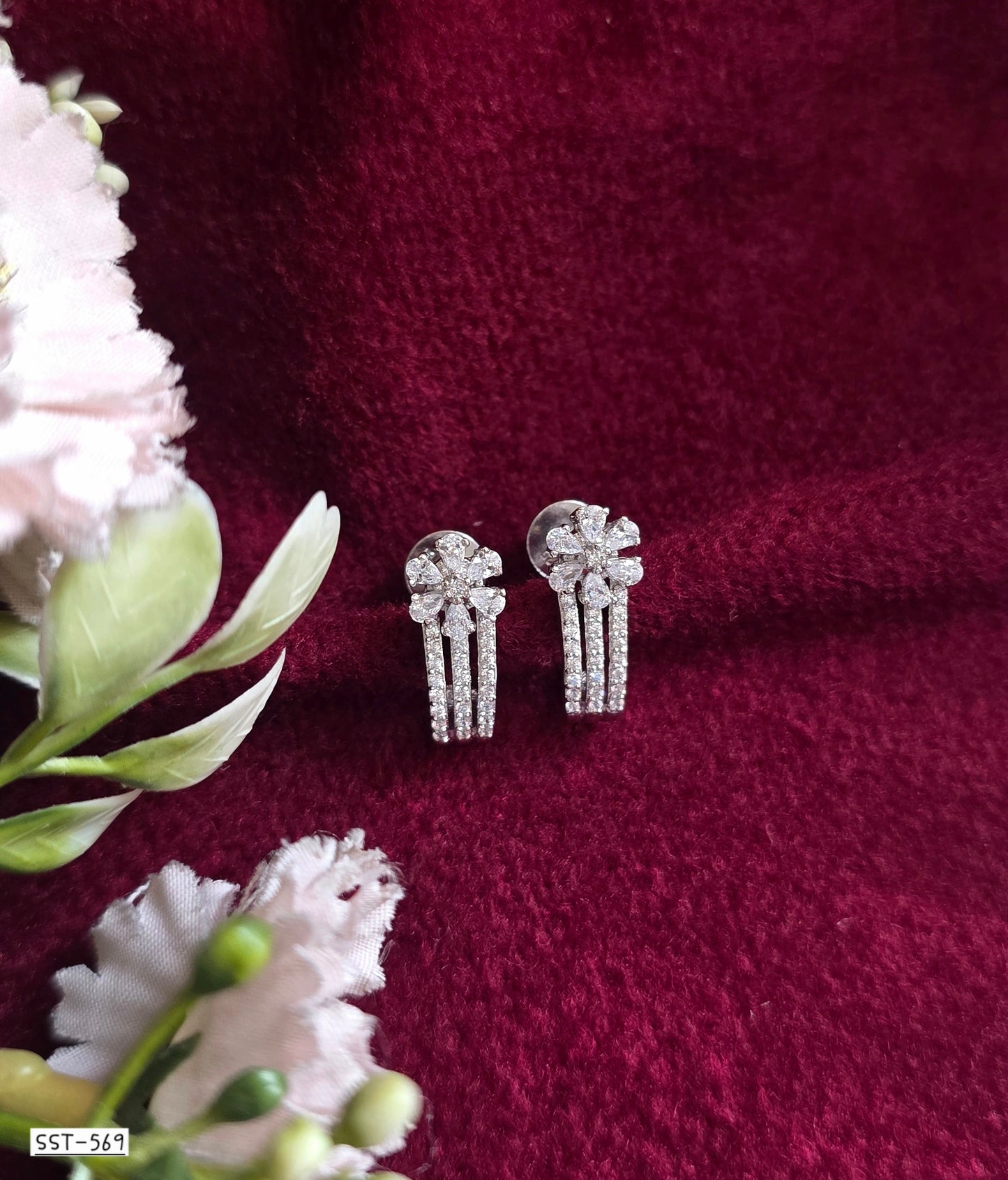 SST 569 | ELEGANT BLOOM CASCADE STUDS