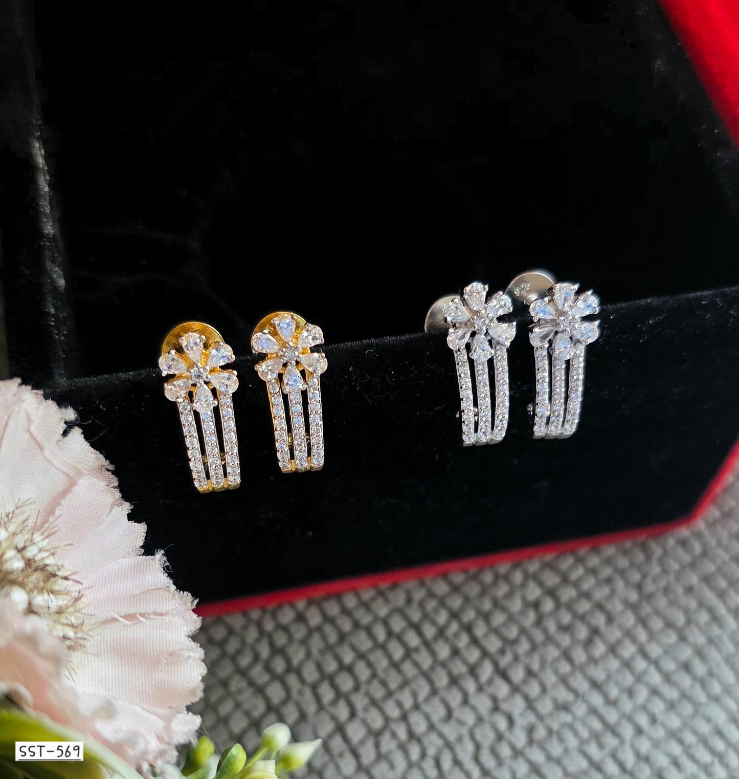 SST 569 | ELEGANT BLOOM CASCADE STUDS