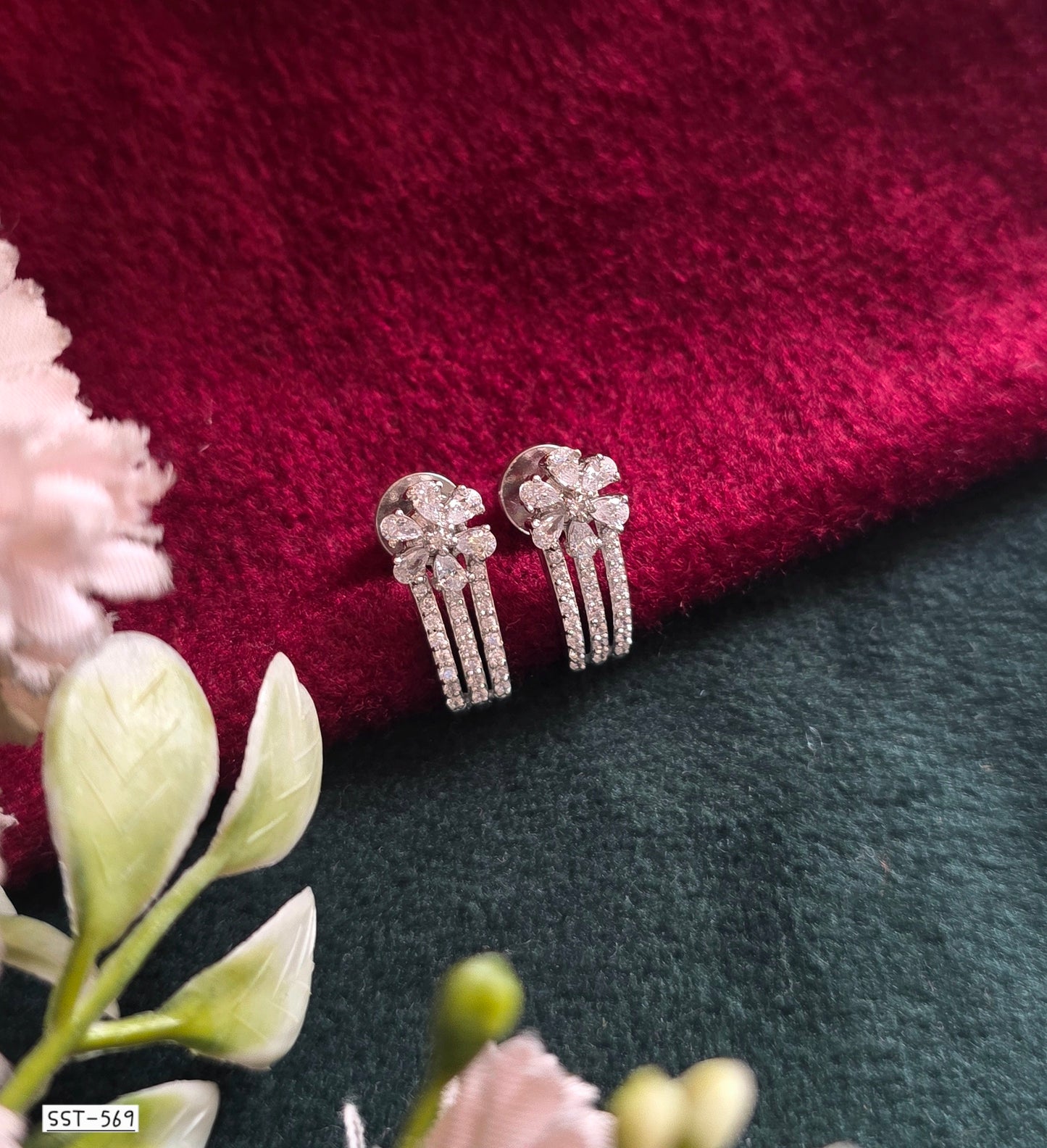 SST 569 | ELEGANT BLOOM CASCADE STUDS