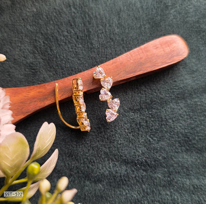 SST 572 | LUXURY CRYSTAL HEART AND BAGUETTE EAR CUFF