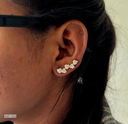 SST 572 | LUXURY CRYSTAL HEART AND BAGUETTE EAR CUFF