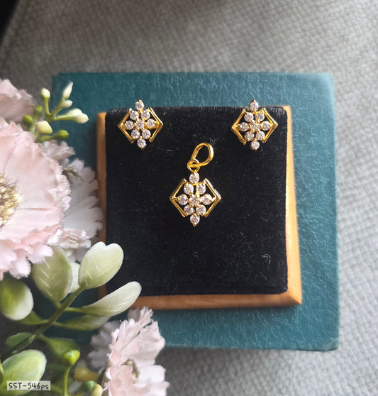 SST 546PS | PENDENT AND EARRINGS SET