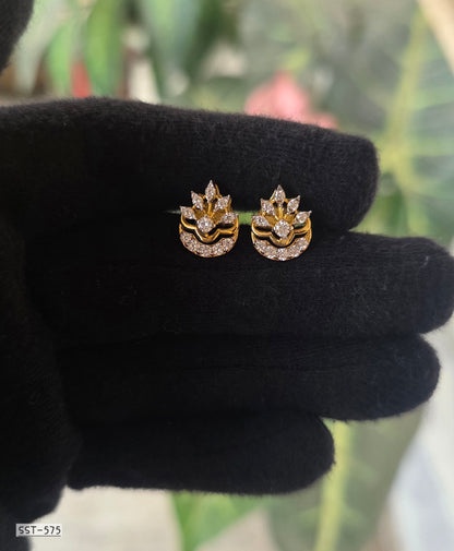 SST 575 | ROYAL CRESCENT DIAMOND-INSPIRED STUD EARRINGS