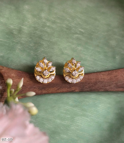 SST 575 | ROYAL CRESCENT DIAMOND-INSPIRED STUD EARRINGS