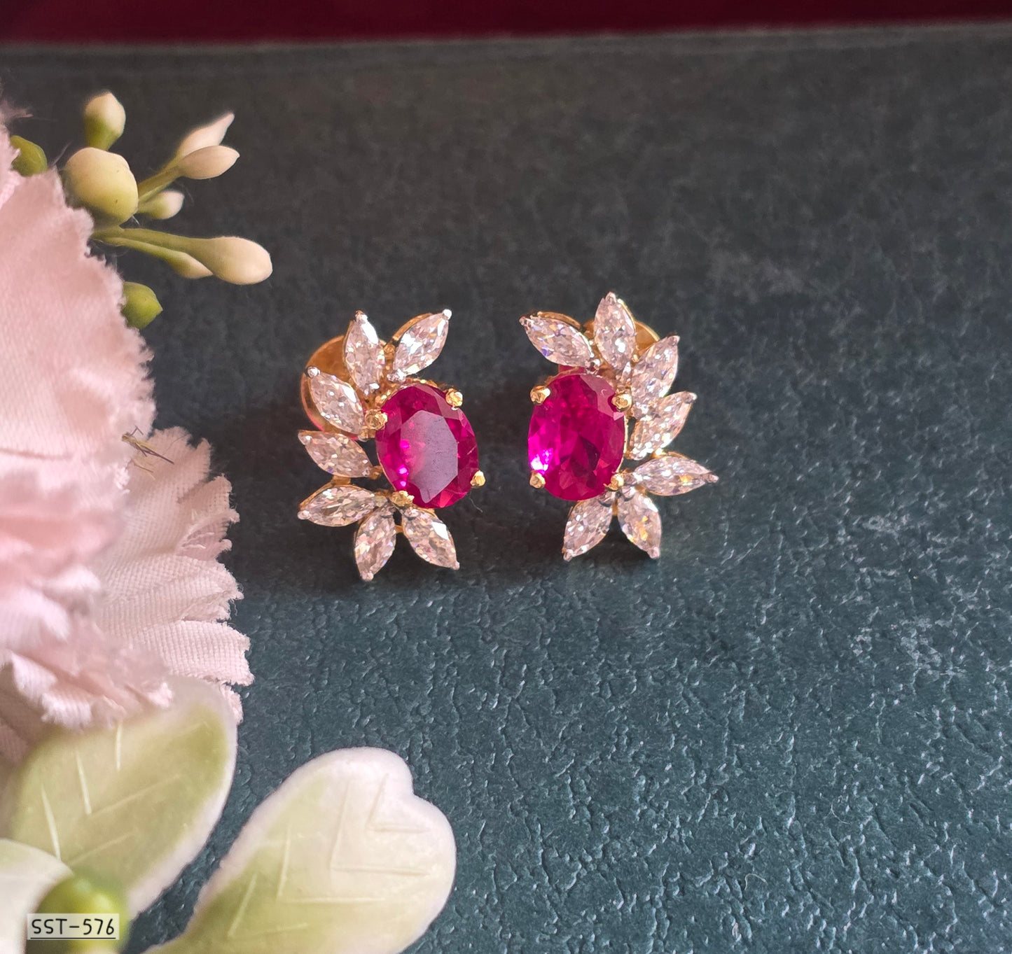 SST 576 | RADIANT BLOOM STATEMENT STUD EARRINGS