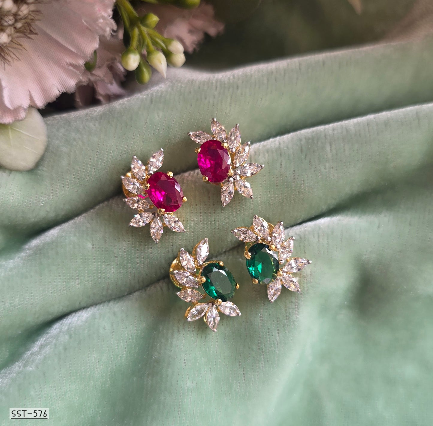 SST 576 | RADIANT BLOOM STATEMENT STUD EARRINGS