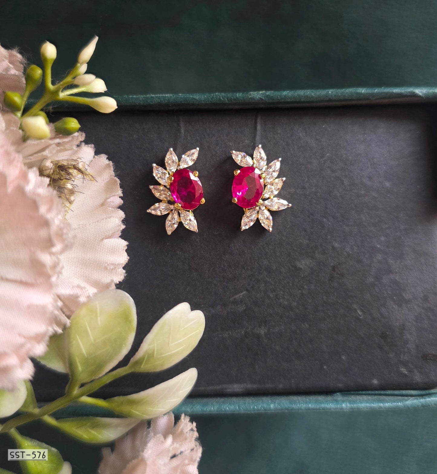 SST 576 | RADIANT BLOOM STATEMENT STUD EARRINGS