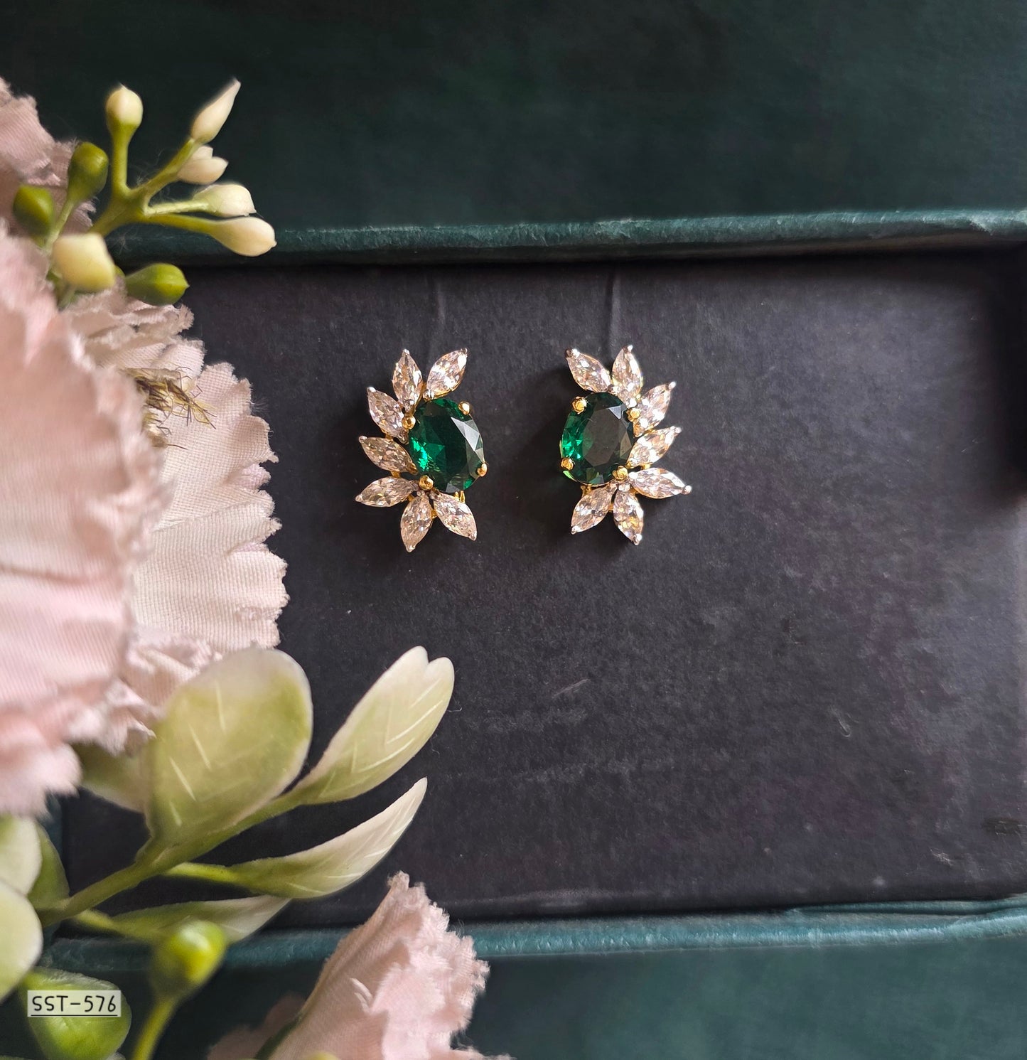 SST 576 | RADIANT BLOOM STATEMENT STUD EARRINGS