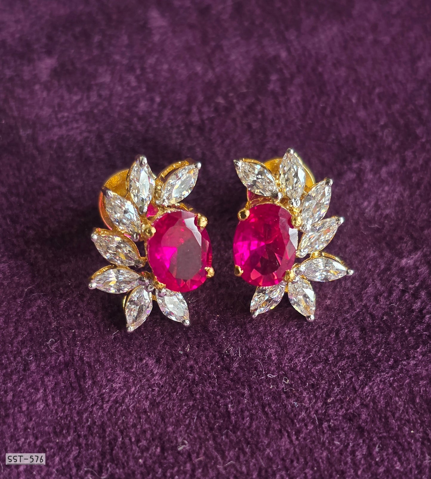 SST 576 | RADIANT BLOOM STATEMENT STUD EARRINGS