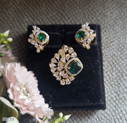 SST 578 | EMERALD GREEN STATEMENT JEWELRY SET WITH DIAMOND HALO