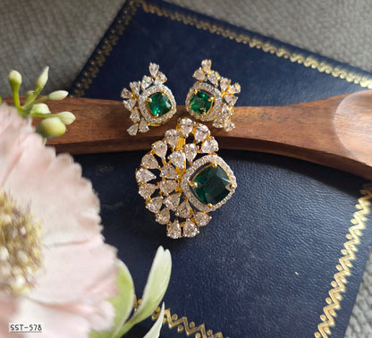 SST 578 | EMERALD GREEN STATEMENT JEWELRY SET WITH DIAMOND HALO