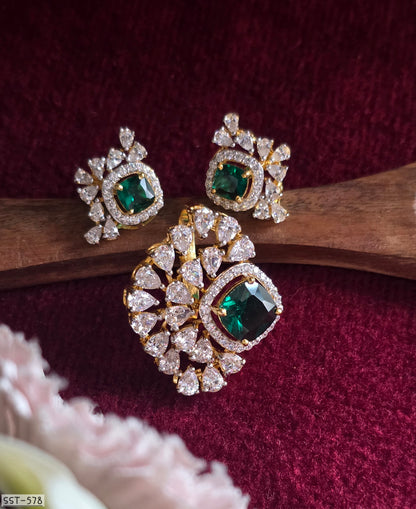 SST 578 | EMERALD GREEN STATEMENT JEWELRY SET WITH DIAMOND HALO