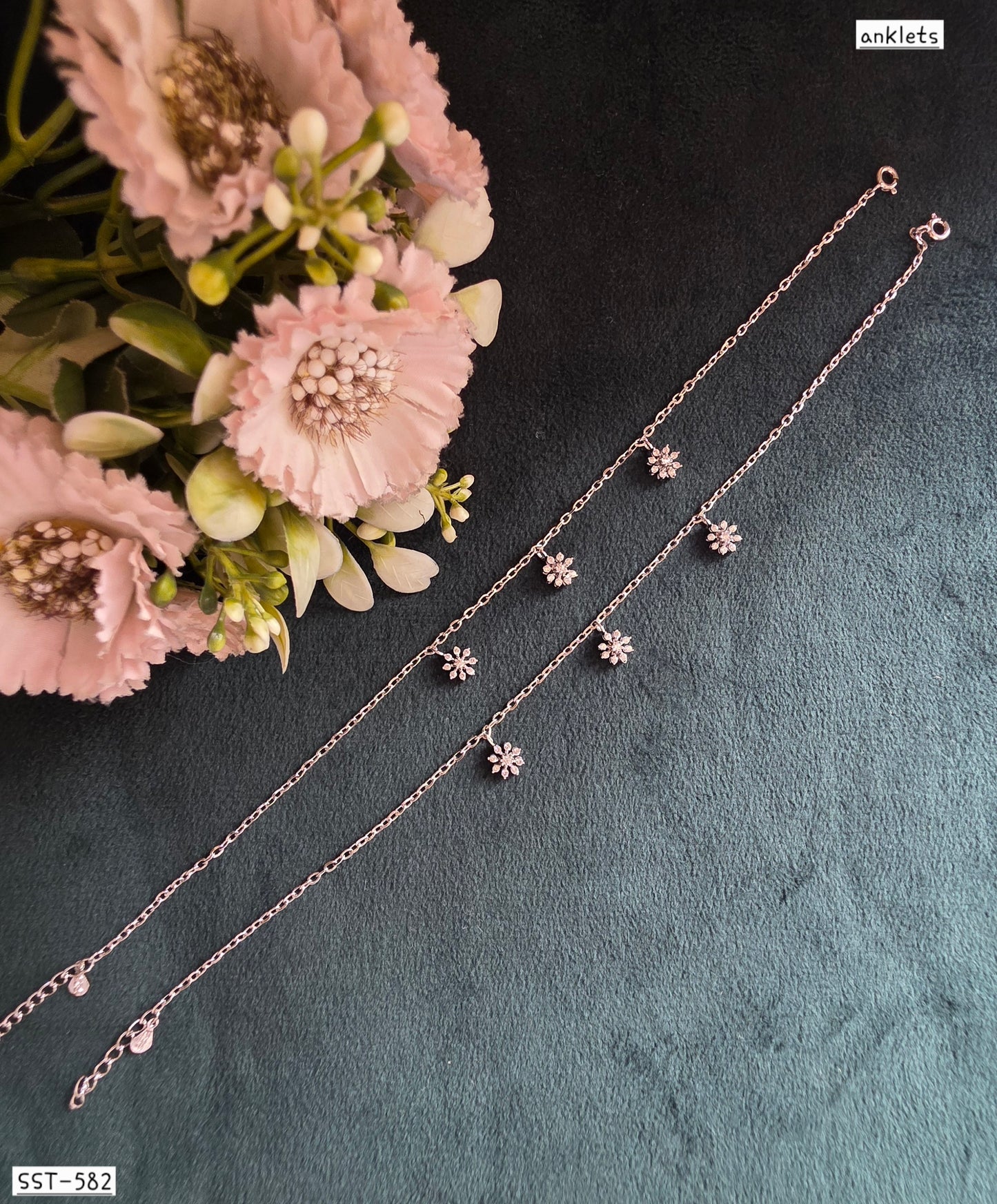 SST 582 | FLORAL ANKLET