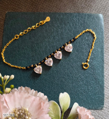 SST 584 | HEART CHARM HAND MANGALSUTRA