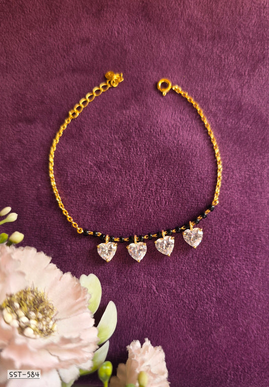 SST 584 | HEART CHARM HAND MANGALSUTRA
