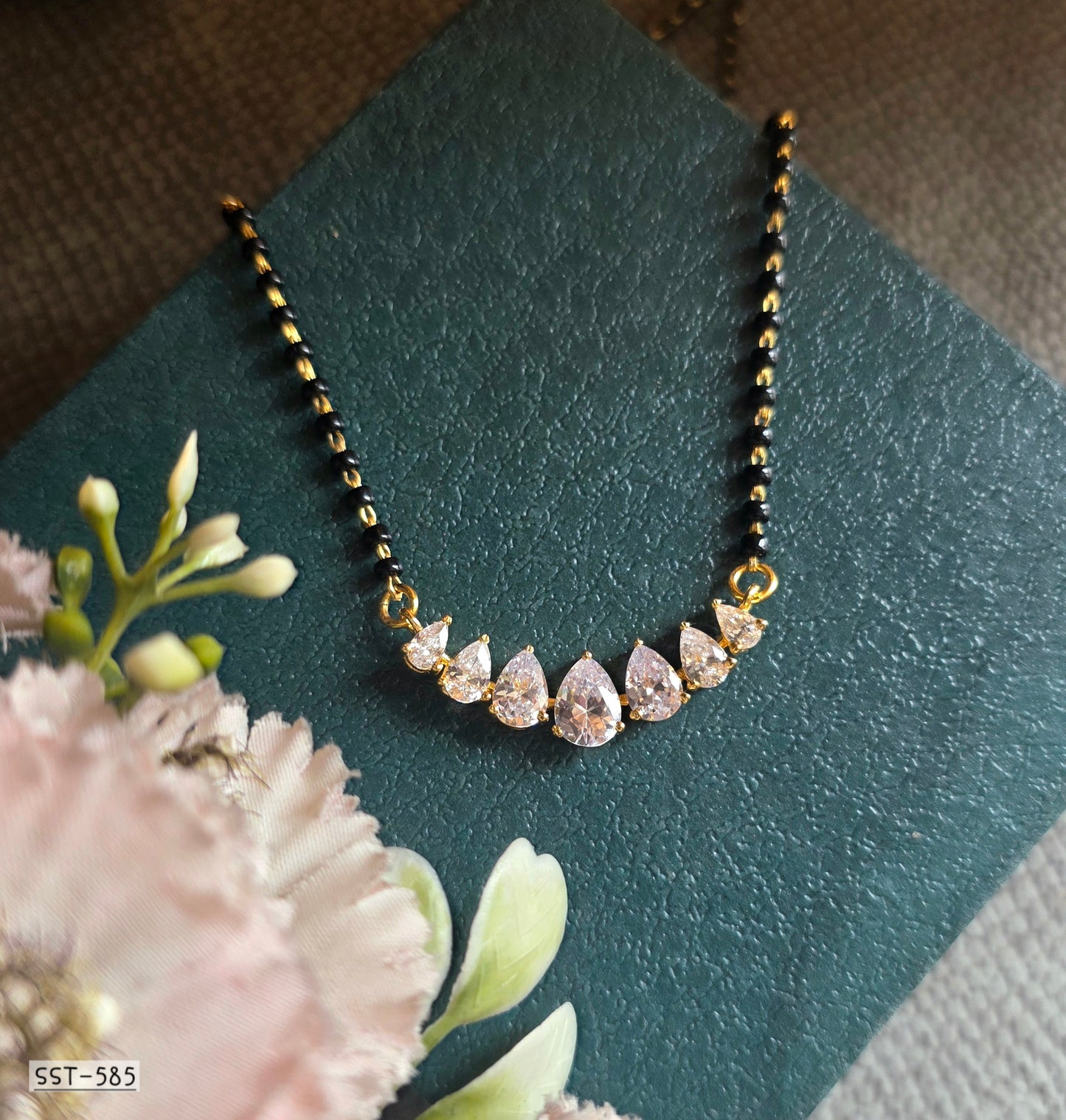 SST 585 | RADIANT TEARDROP CRYSTAL MANGALSUTRA